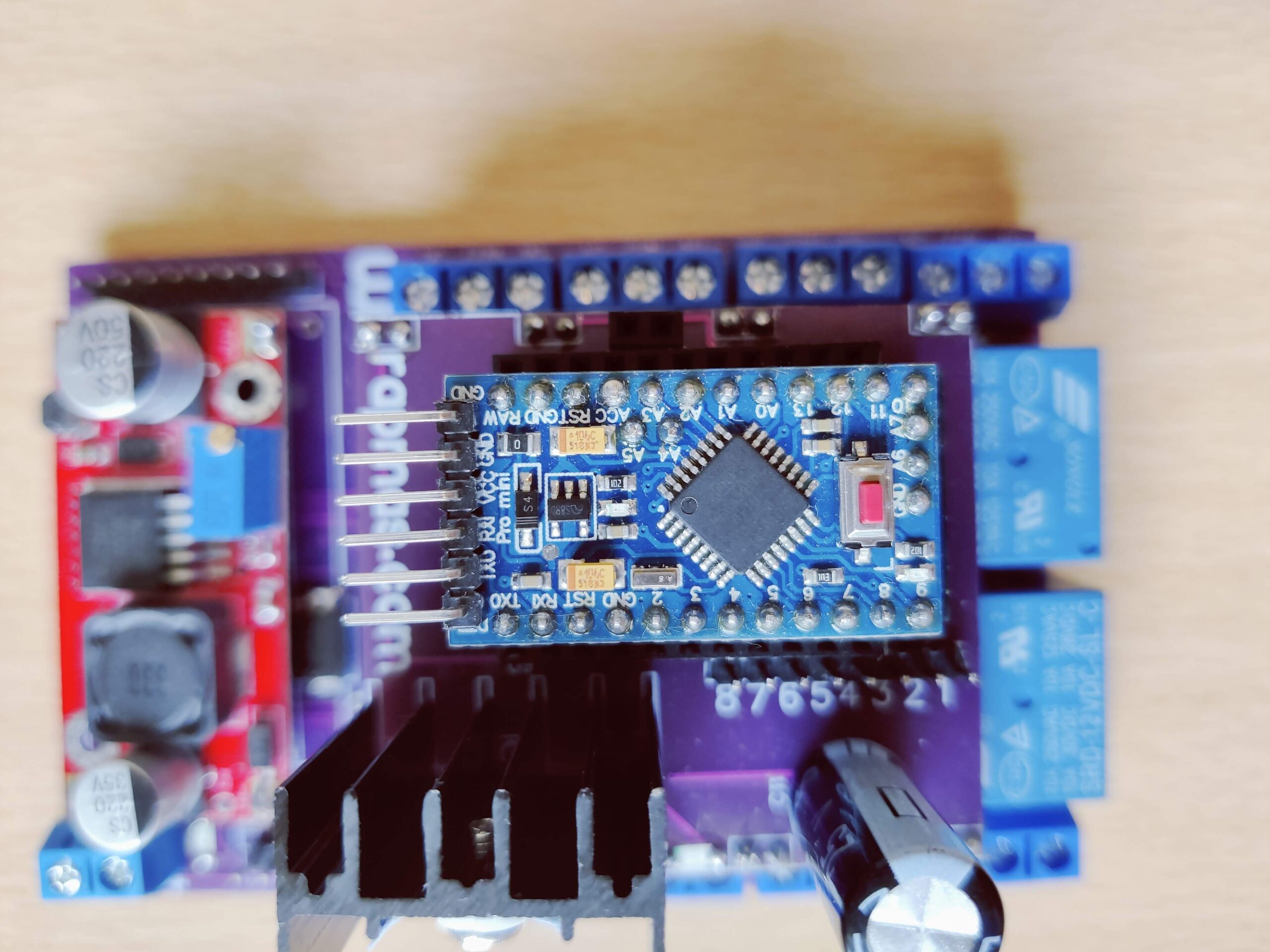 8-channel relay shield with Arduino Pro Mini 5 12 24VDC power supply ...